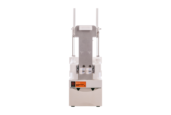 An automated reagent injector allows for small samples of reagent to be injected in flow